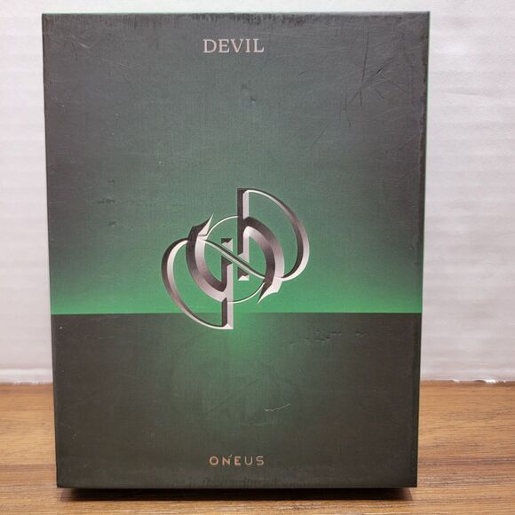 CD Oneus: Devil - First Full Album (Green Version) - Picture 2 of 5